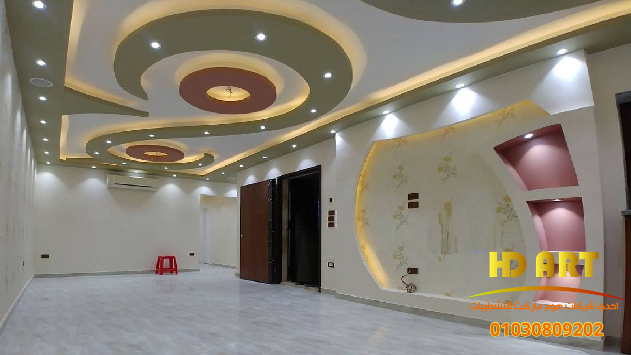 تصميم مريح وعملي يناسب الذوق العصري في المنازل الحديثة جبس بورد عصري للصالة بألوان حيادية